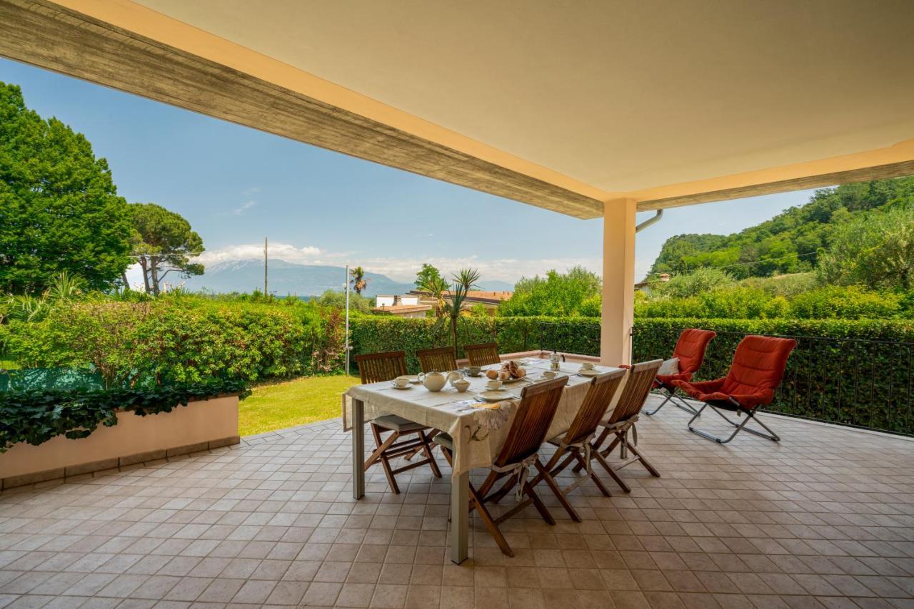 Villa Giulia マネルバ・デル・ガルダ エクステリア 写真