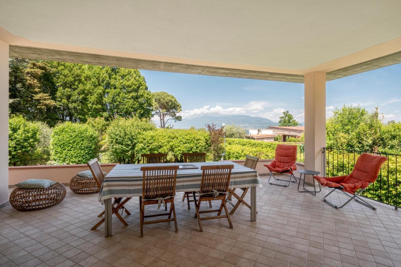 Villa Giulia マネルバ・デル・ガルダ エクステリア 写真