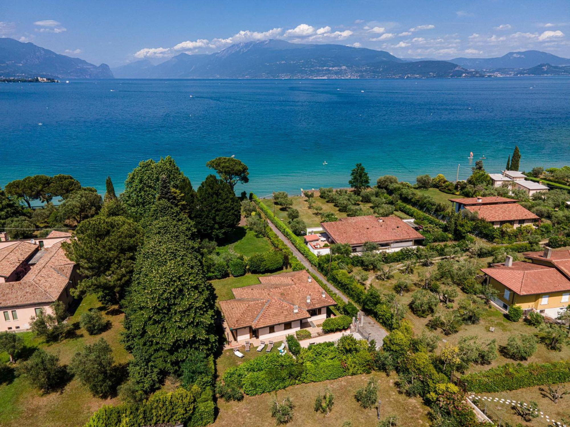 Villa Giulia マネルバ・デル・ガルダ エクステリア 写真