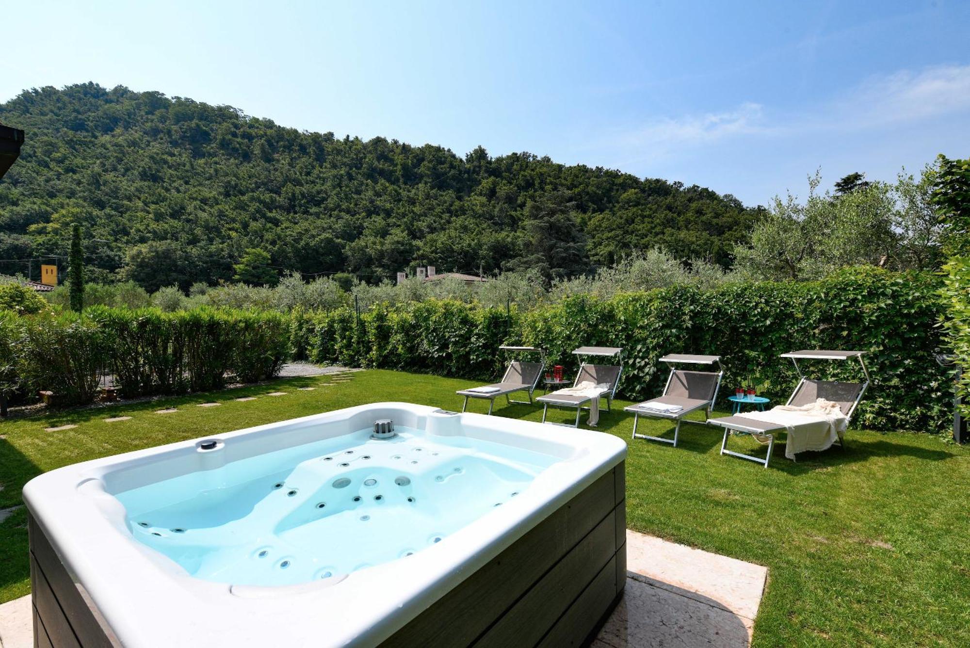 Villa Giulia マネルバ・デル・ガルダ エクステリア 写真